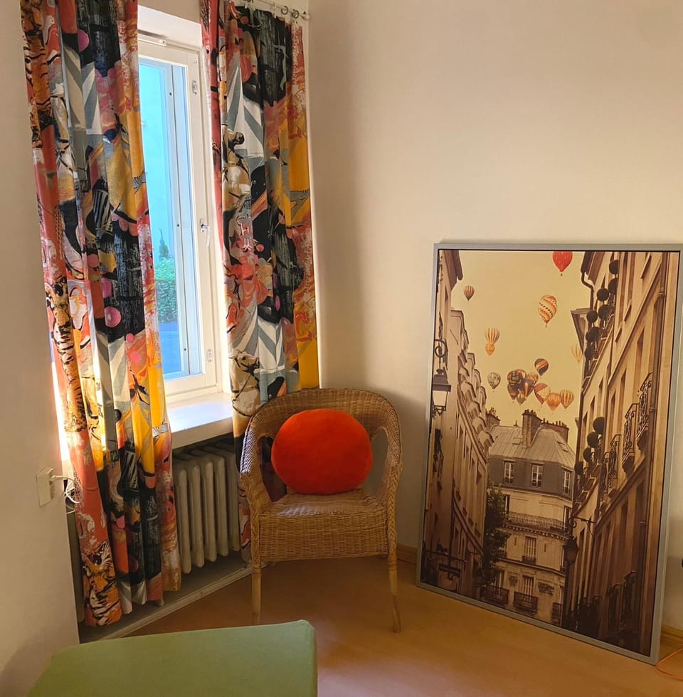 Cozy and peaceful Punavuori Apartment in Helsinki