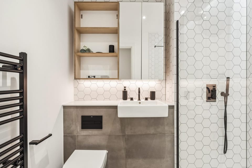 Shower, Bathroom, towels