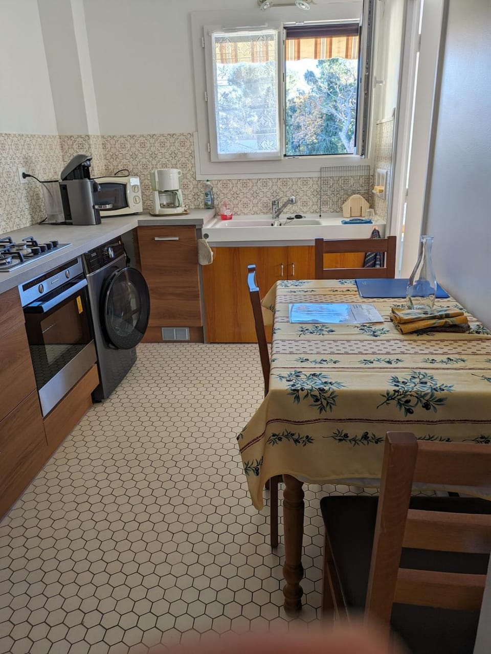 oven, stove, washing machine, kitchen