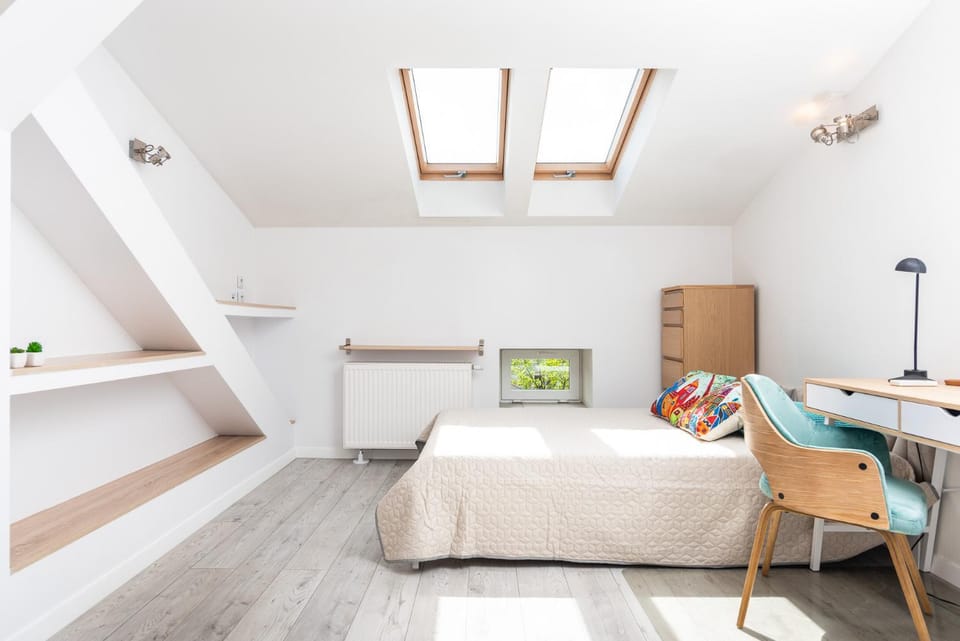 Bedroom, air conditioner