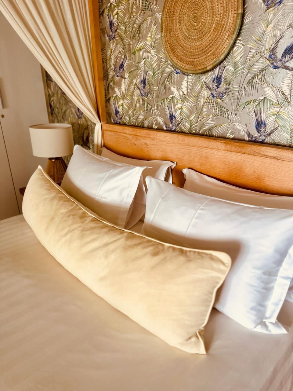 IBIZA SUITE in MODERN, LUXURY VILLA in CAMPS BAY Apartment in Camps Bay