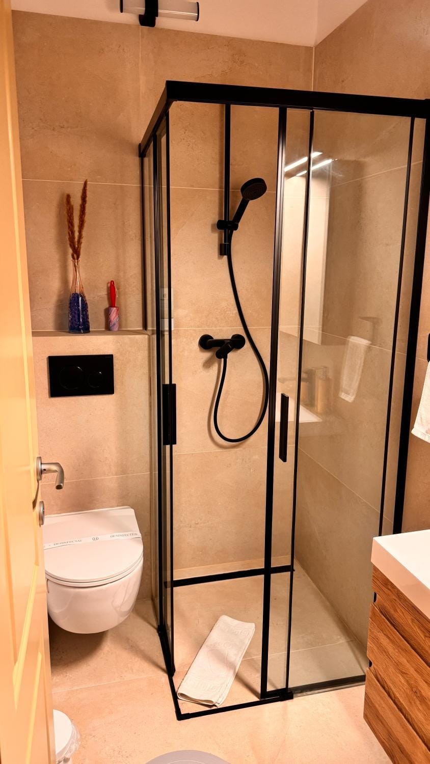 Shower, Bathroom