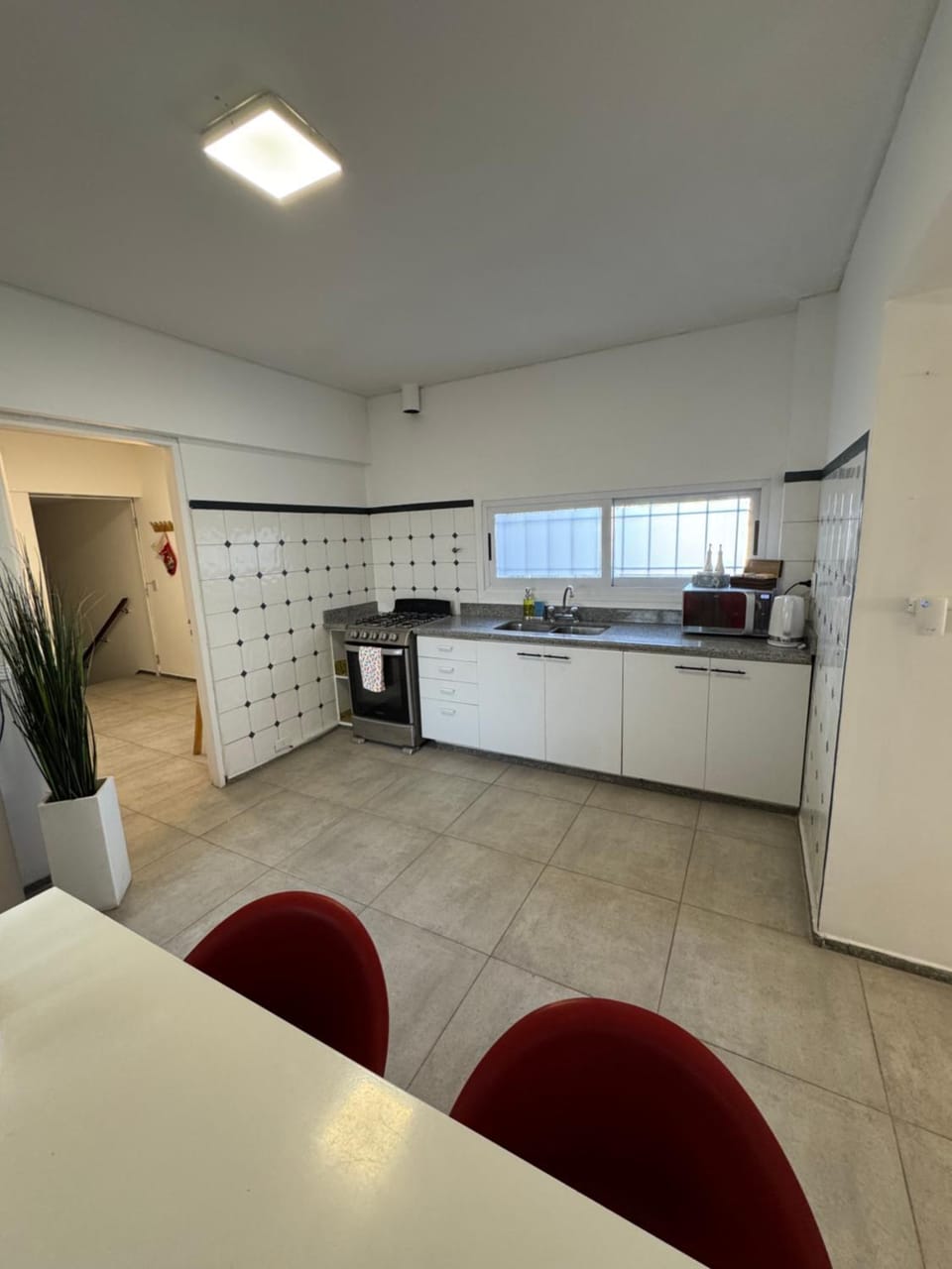 Kitchen or kitchenette, oven