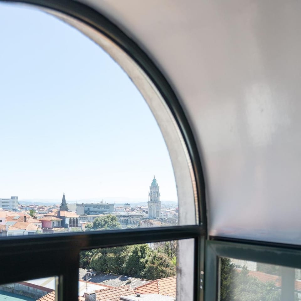 View (from property/room), City view