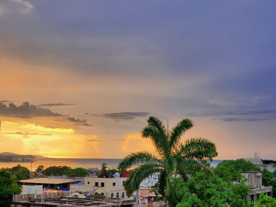 Addvantage Point Apartments Apartment in Montego Bay