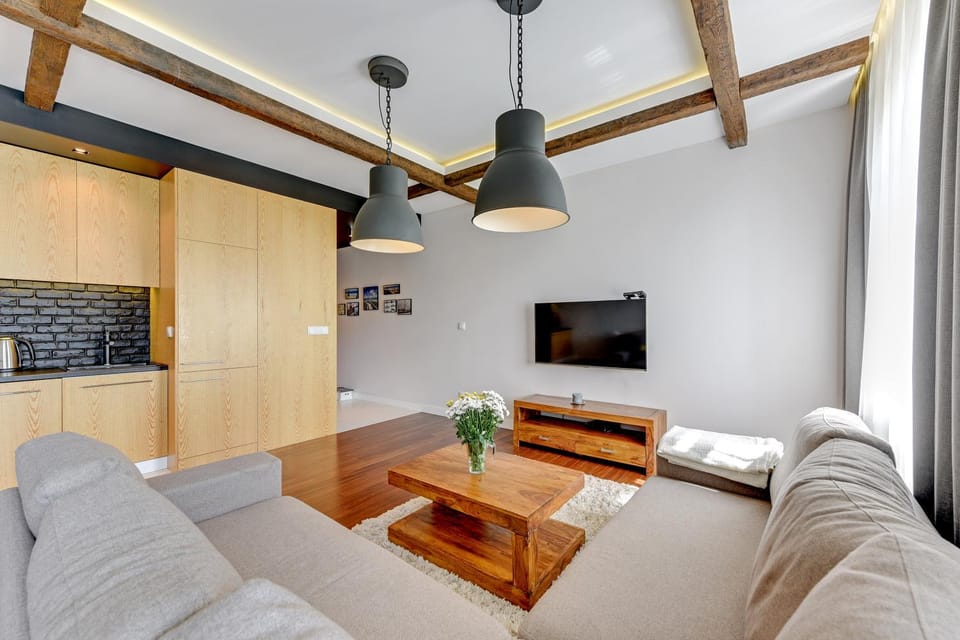 TV and multimedia, Kitchen or kitchenette, Living room, Seating area