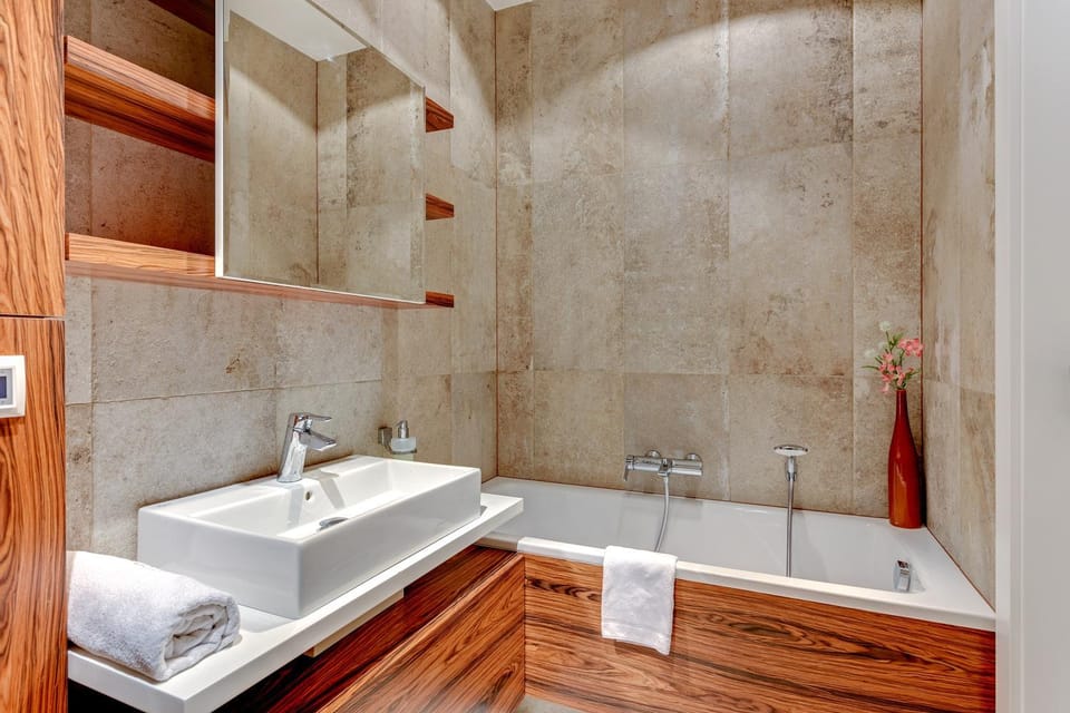 Bathroom, Bath