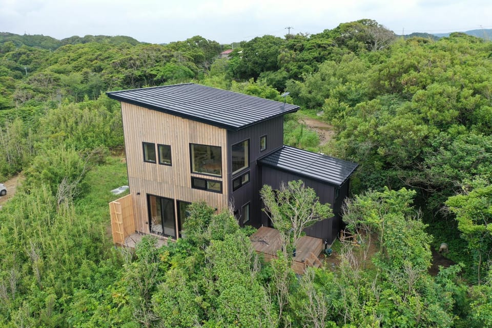 Property building, Day, Natural landscape