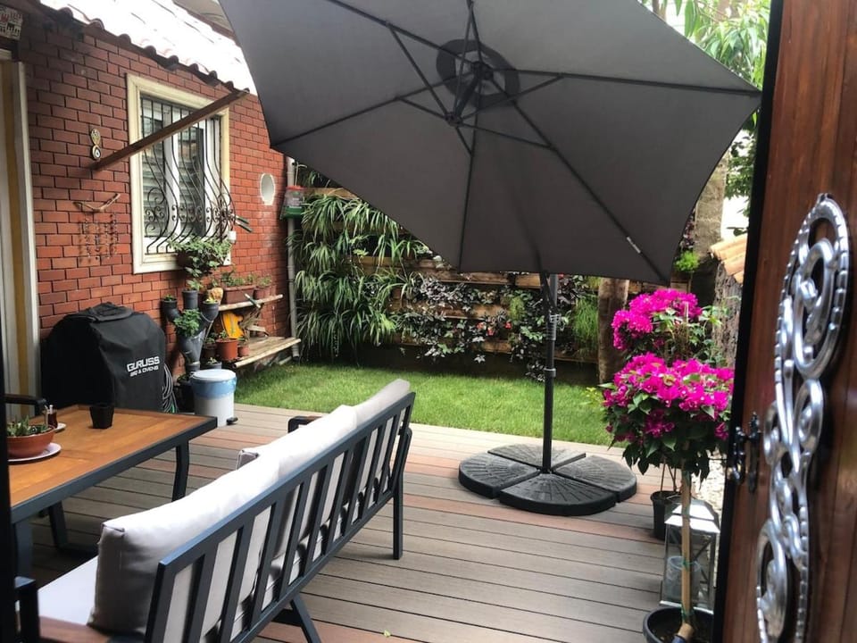 Antalya Kaleiçi gorgeous location detached house with detached garden Villa in Antalya