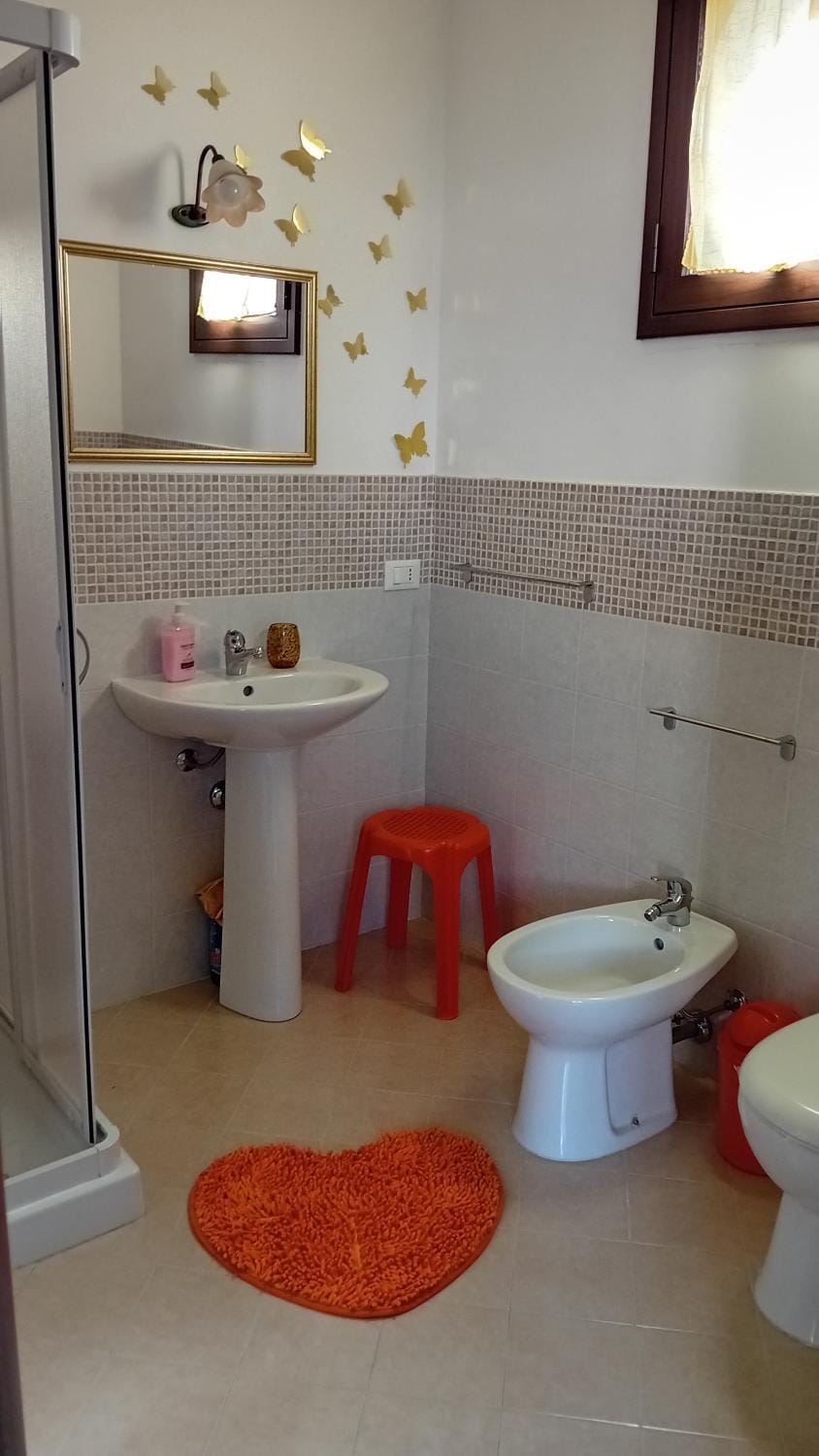 Shower, Toilet, Bathroom, bidet