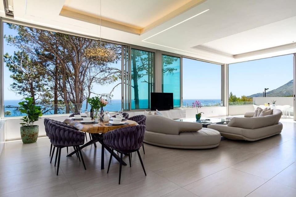 The Glasshouse Apartment in Camps Bay