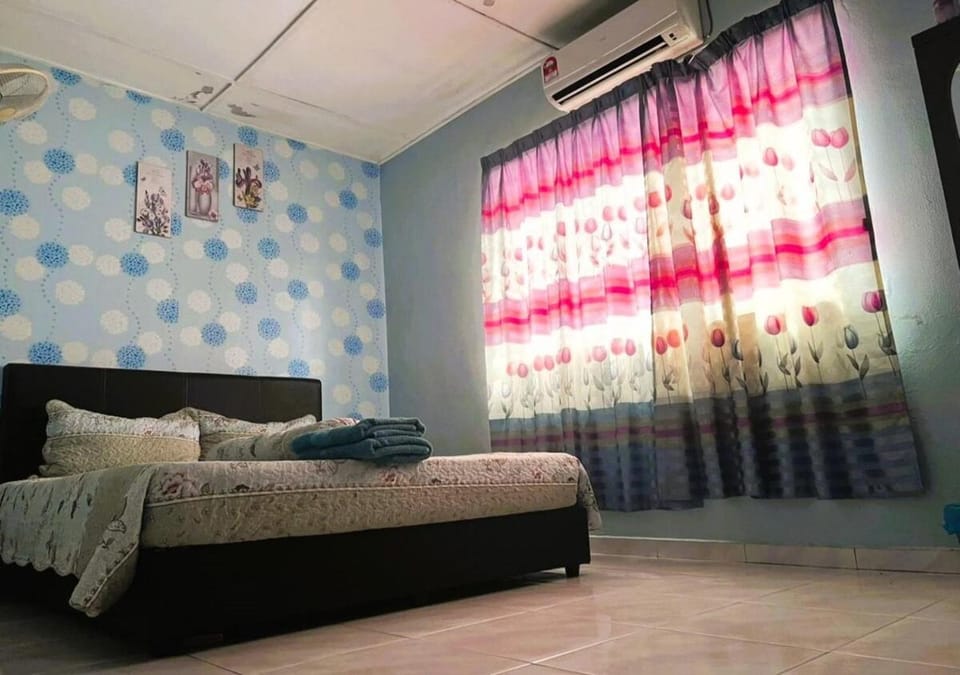 COZY Home Terrace - 1km to Water Theme Park Tambun Ipoh House in Perak