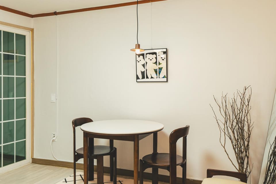 Sinsa station stay Apartment in Seoul