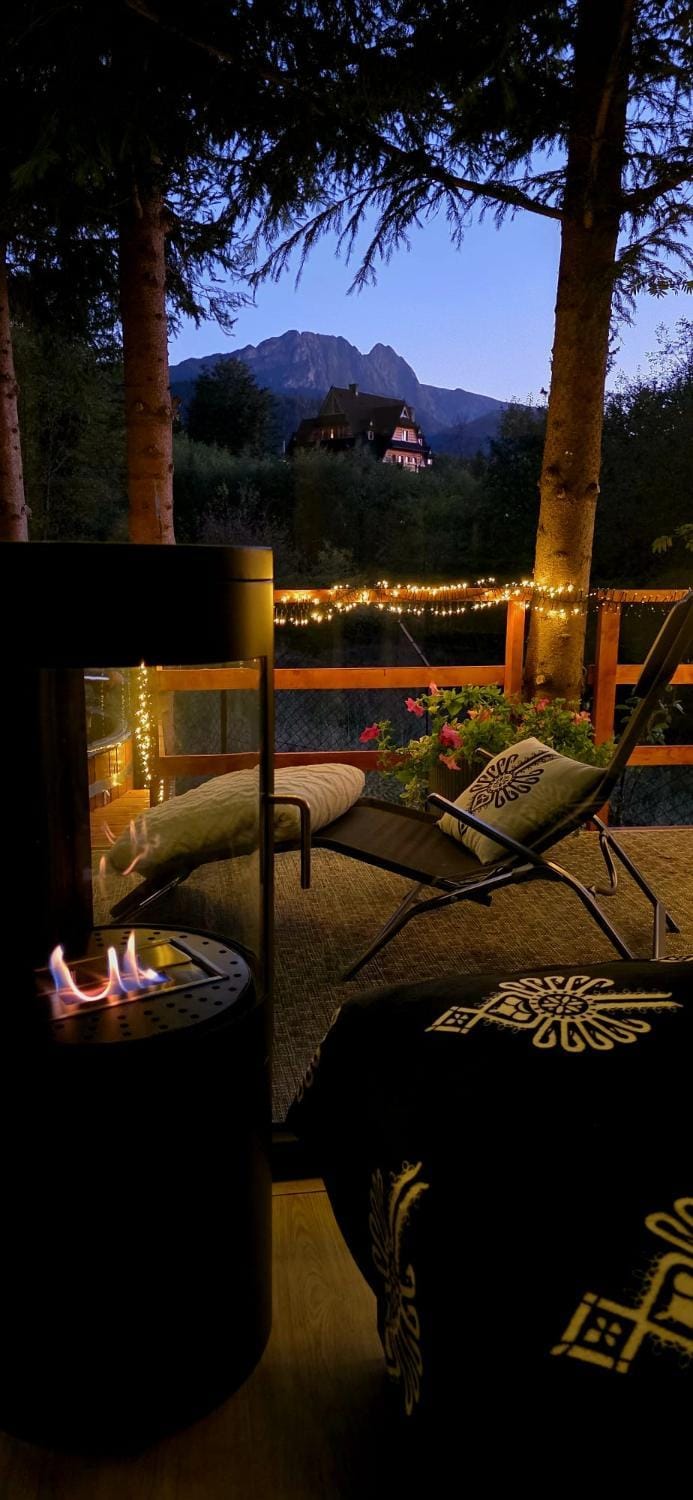 View (from property/room), Garden view, Garden view, fireplace