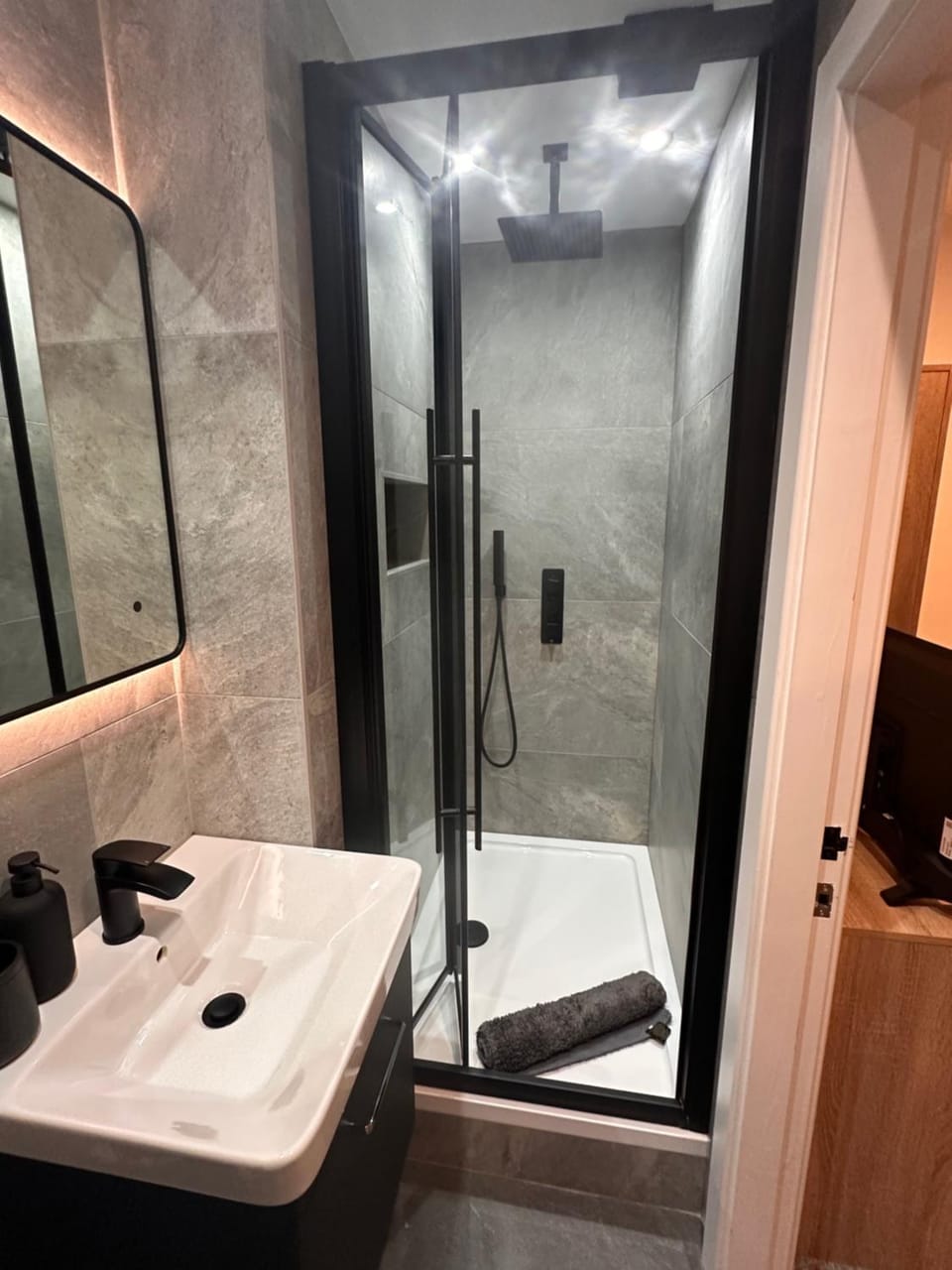 Shower, Bathroom