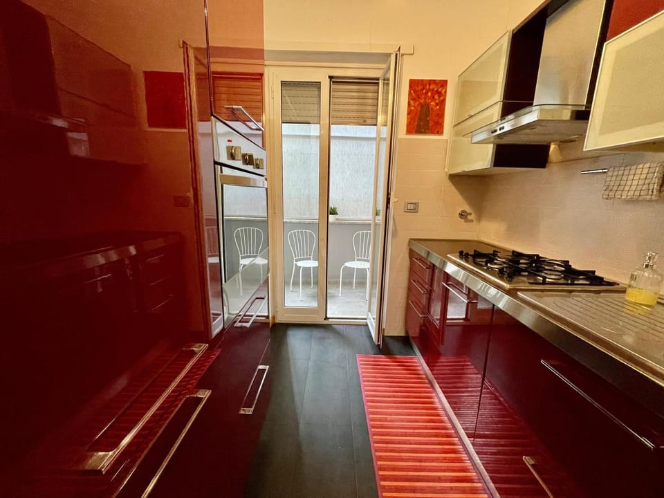 Kitchen or kitchenette, kitchen
