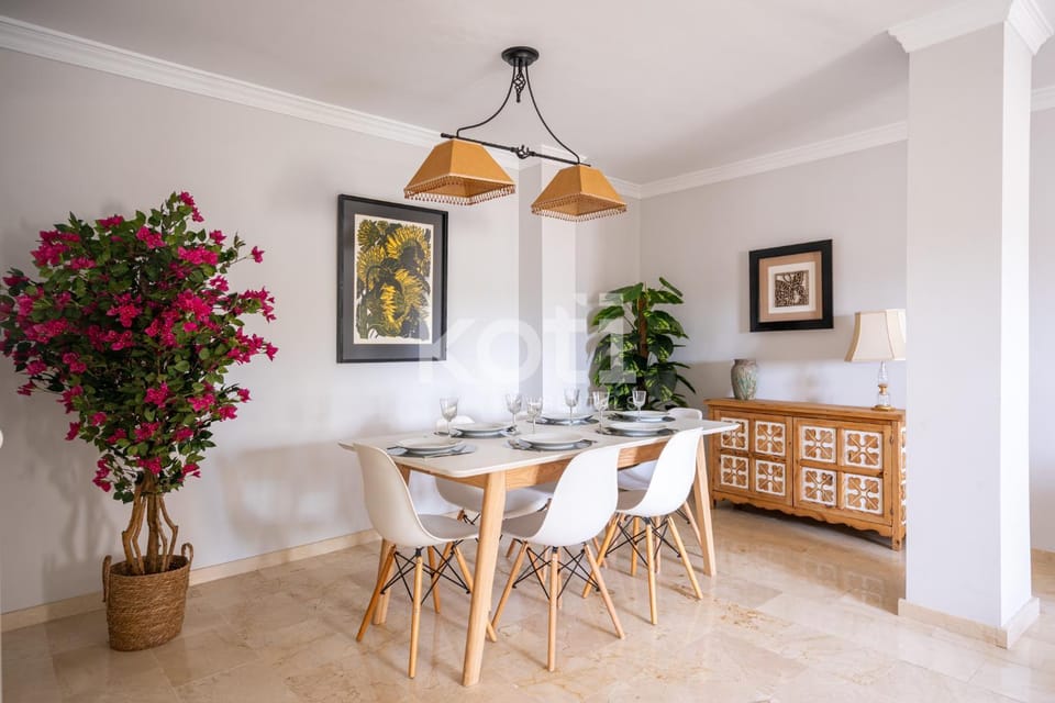 Terraza y Piscina - Koti Rentals - Ático Margarita Apartment in Costa del Sol