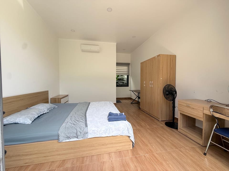 Bed, Garden, Bedroom, Garden view
