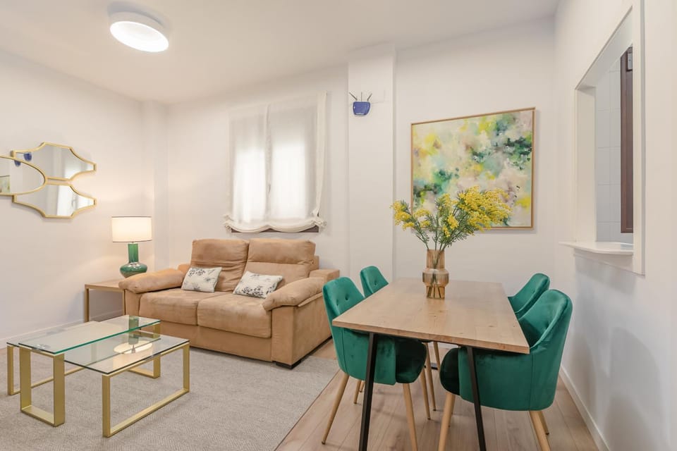 Communal lounge/ TV room, Living room