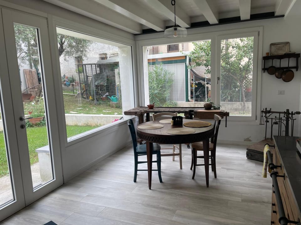 Communal lounge/ TV room, Dining area