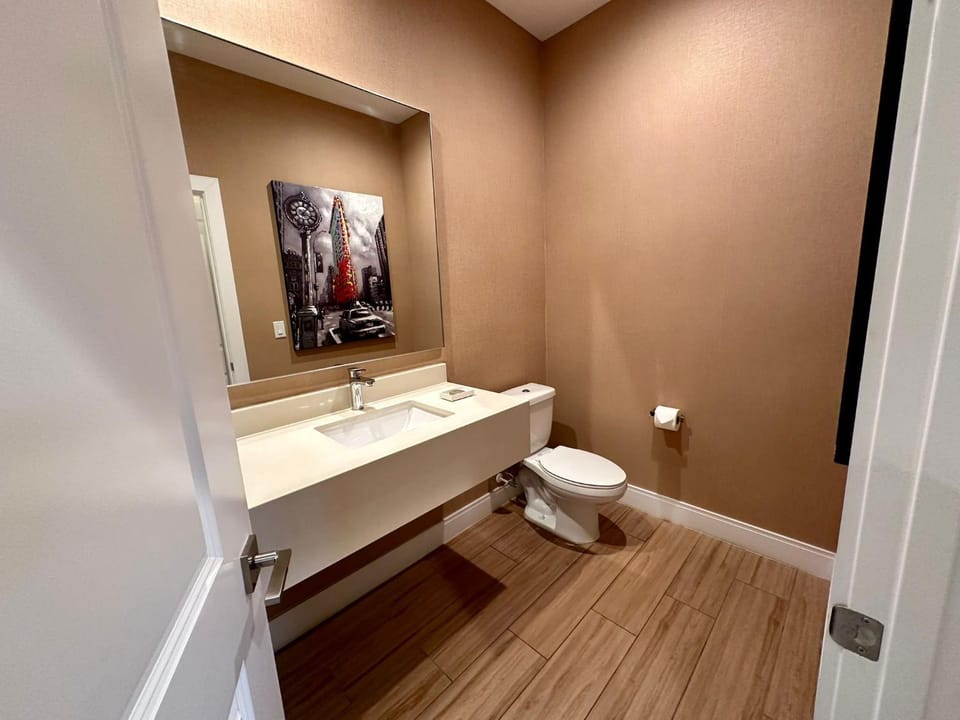 Toilet, Bathroom