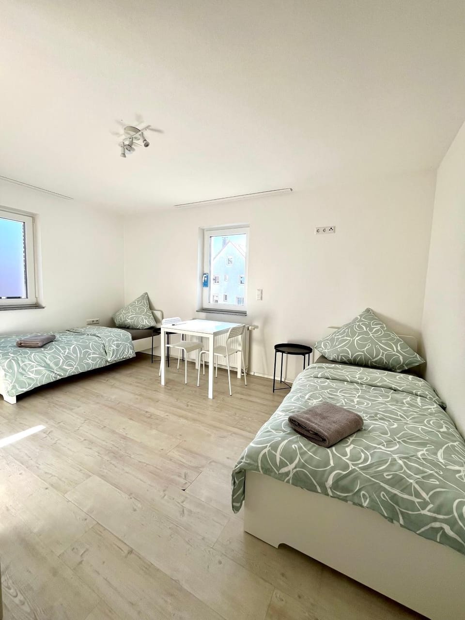 Ganze Wohnung - Küche - Balkon - Parkplatz - WLAN - bis zu 6 Personen Apartment in Heilbronn