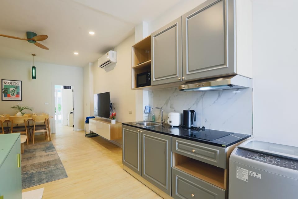 Kitchen or kitchenette, stove