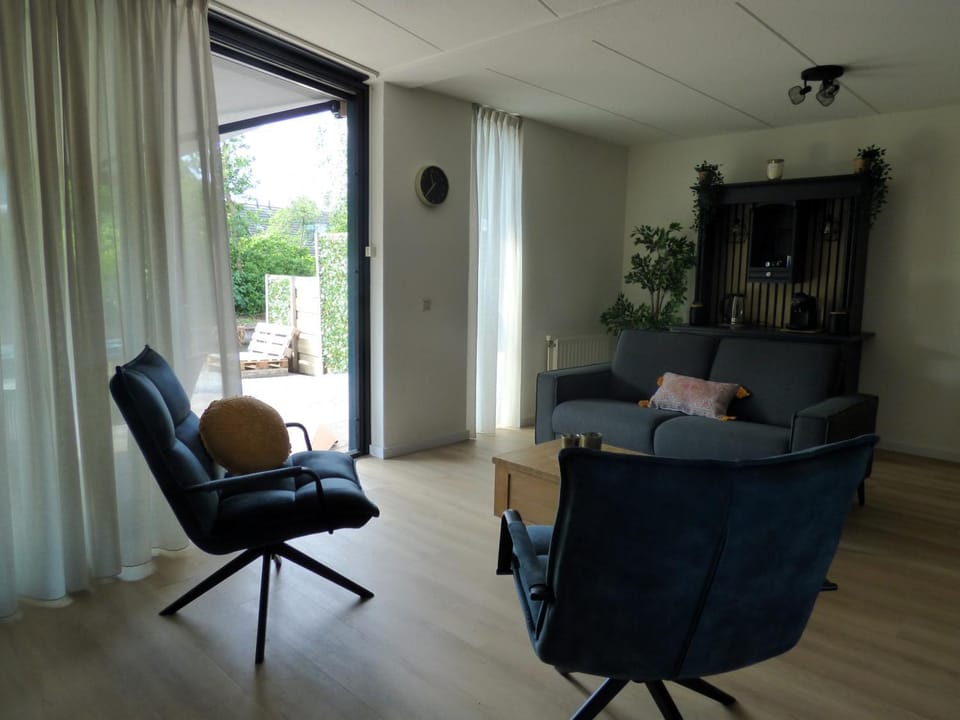 Immer simmer House in Friesland, Netherlands