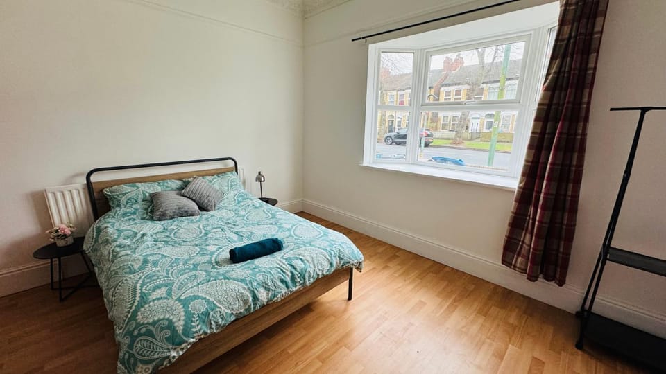 Boulevard double room in shared accommodation Bed and Breakfast in Hull
