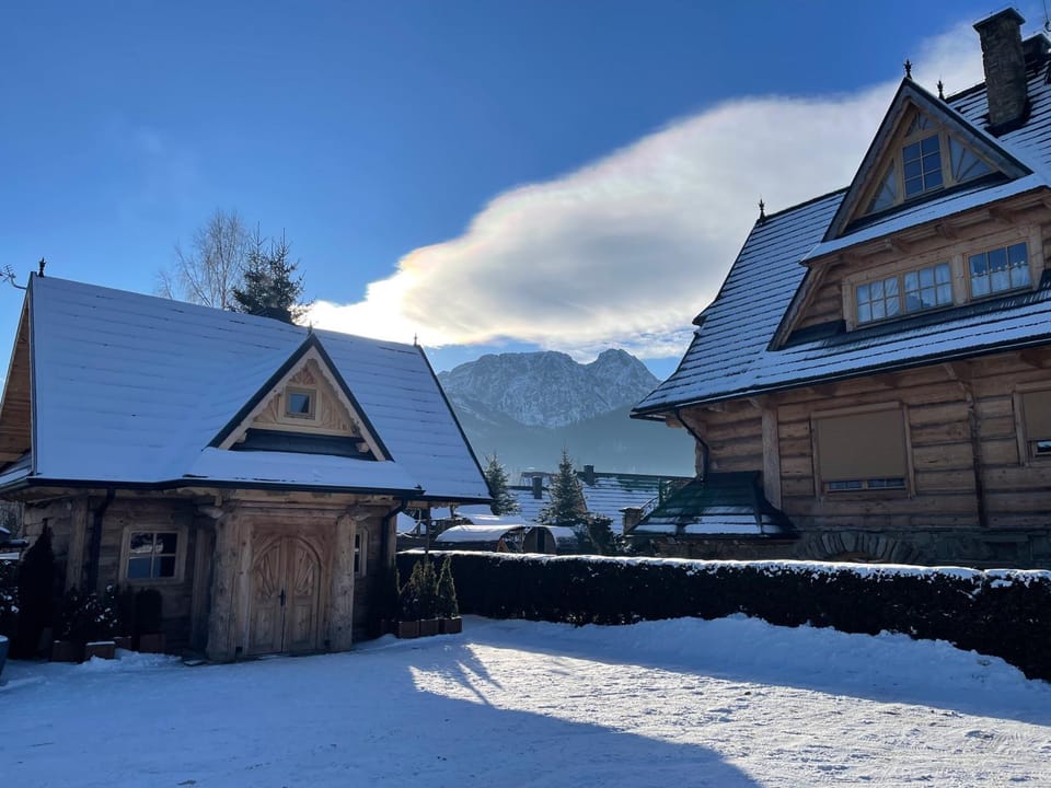 Property building, Winter, Mountain view