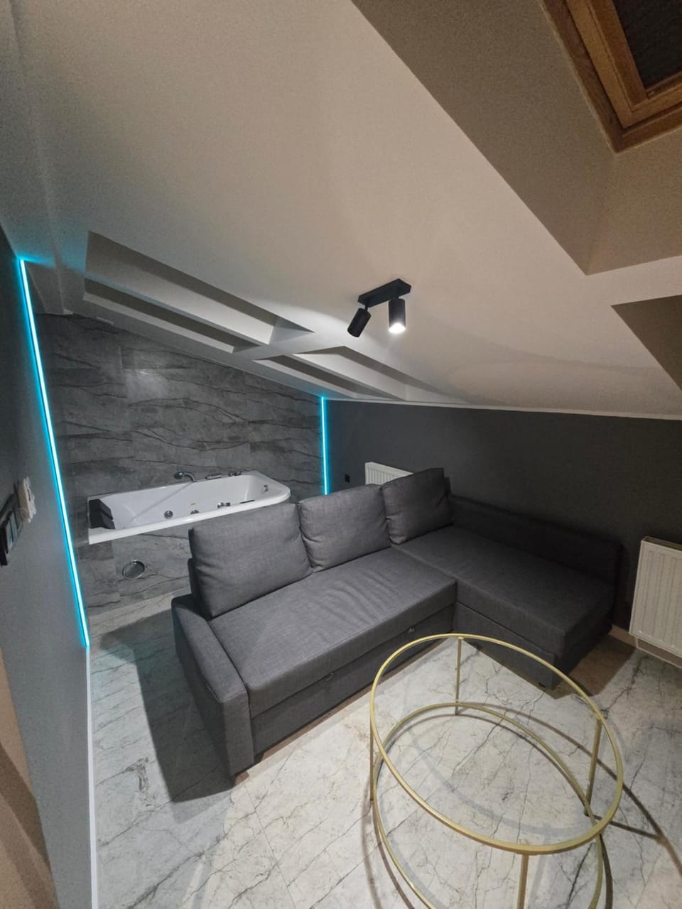 Centrum Jacuzzi prywatny parking klimatyzacja 5 Apartment in Masovian Voivodeship