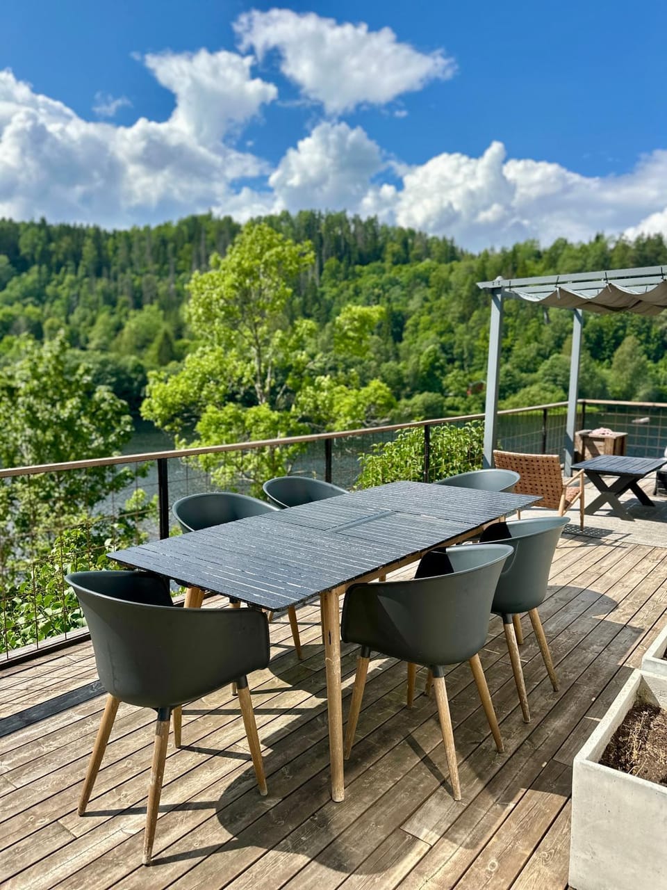 Idyllic Lake House - 4 rooms & 5 m Glamping Tent - Boat & SUP House in Viken, Norway