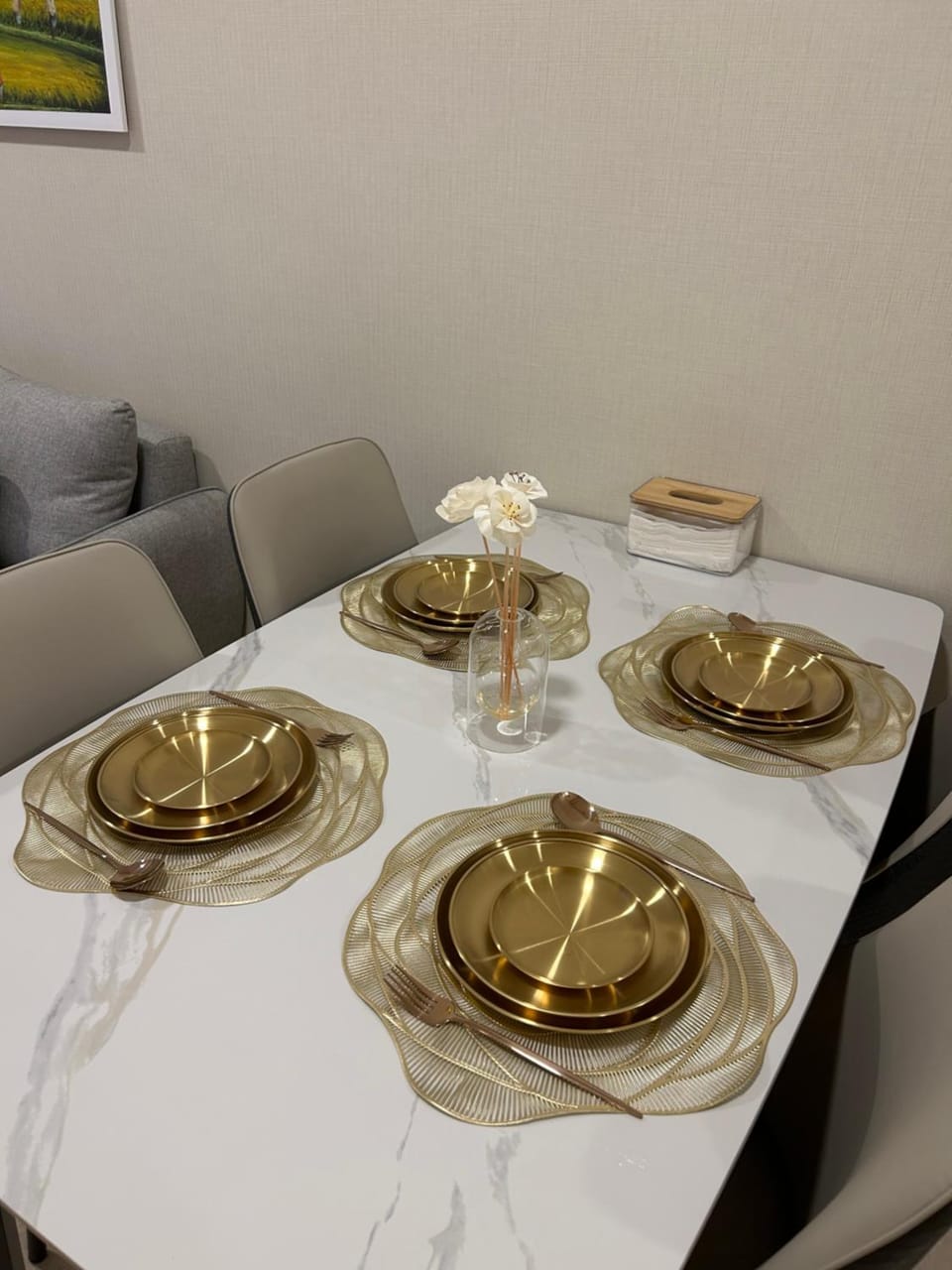 Food and drinks, Dining area, Food