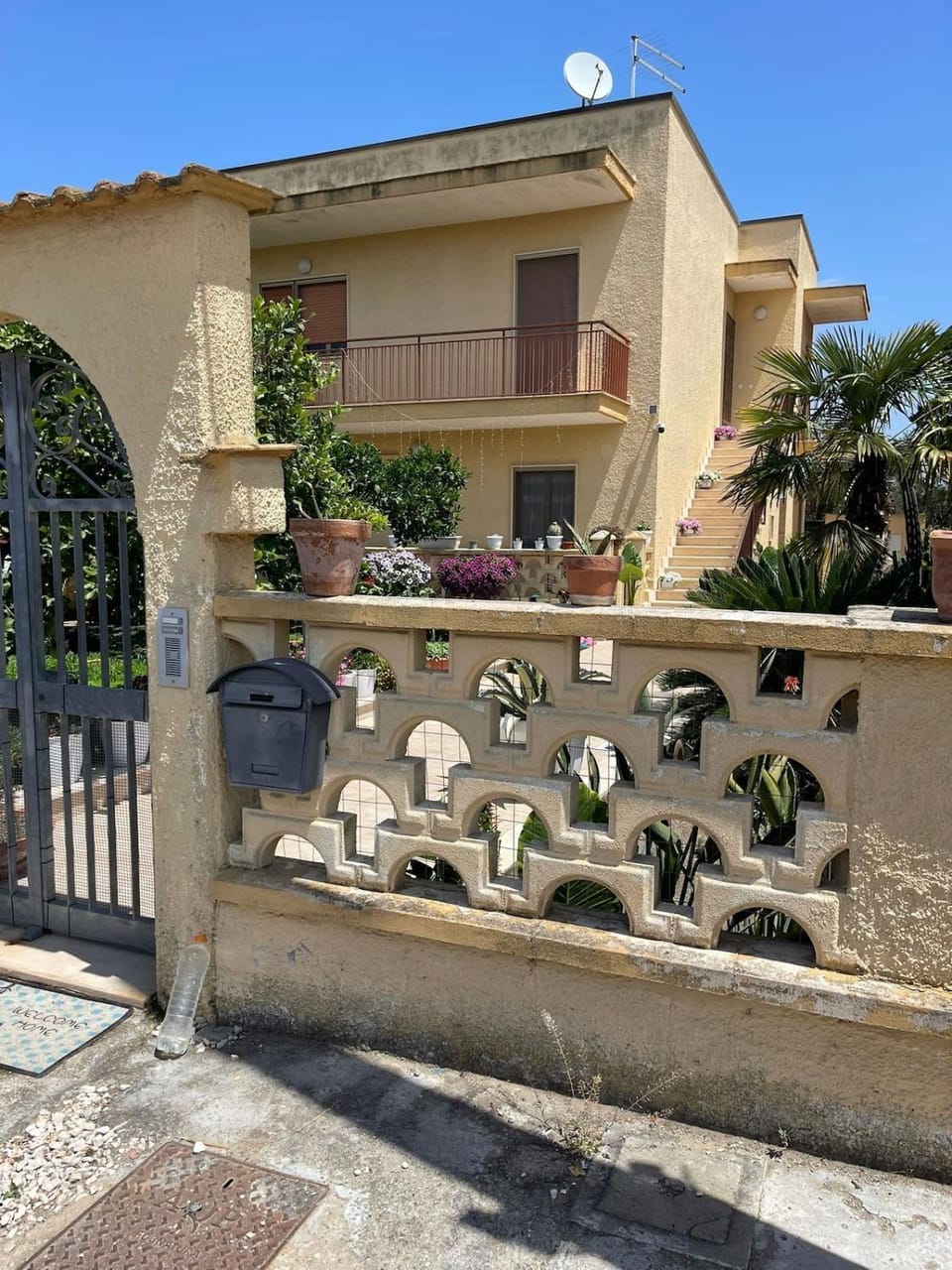 Property building, Balcony/Terrace