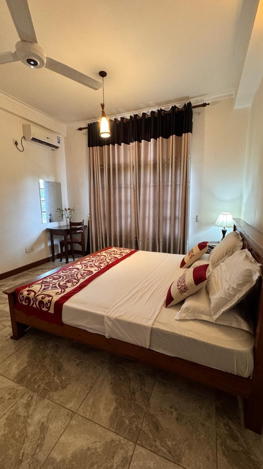 T51 Hanthane House in Kandy