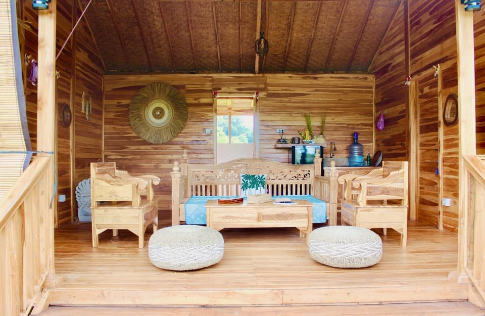 Patio, Living room, Seating area, Dining area