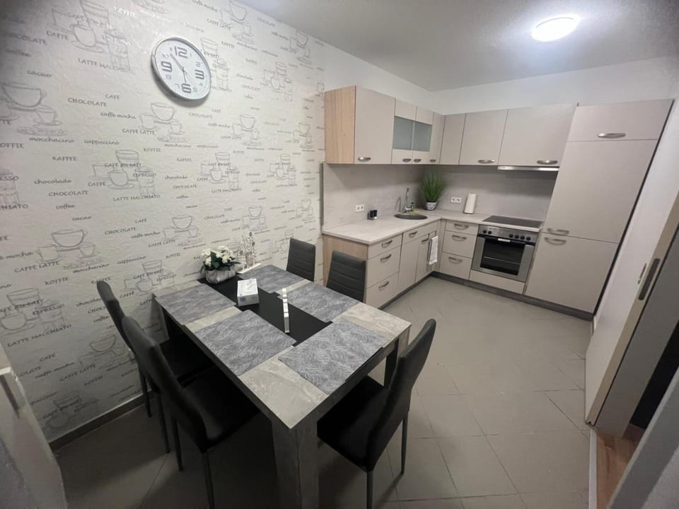 Fewo 7 Plus Apartment in Gotha