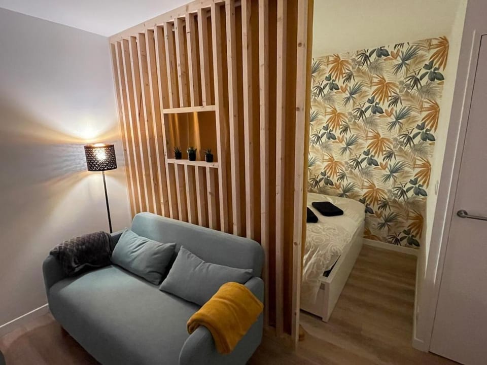 Appartement cosy avec jardin vue et accès à 30m de la mer Apartment in Bernières-sur-Mer