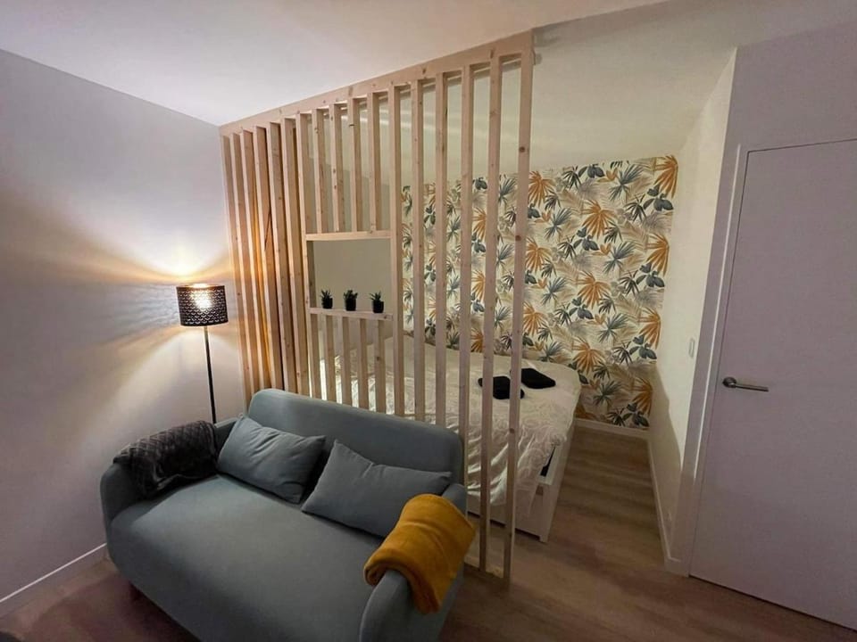 Appartement cosy avec jardin vue et accès à 30m de la mer Apartment in Bernières-sur-Mer