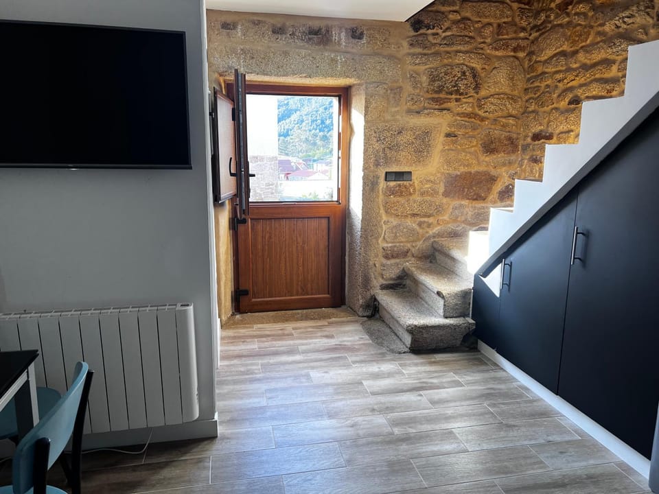 Casa Cuchariños Louro House in Galicia