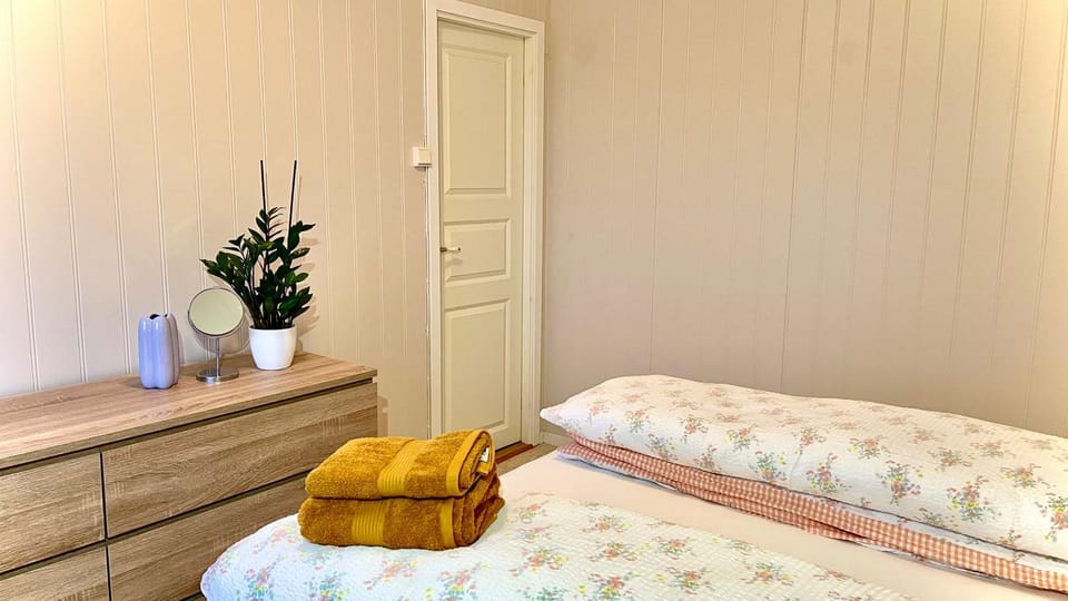 Bed, Photo of the whole room, Bedroom, towels, wardrobe