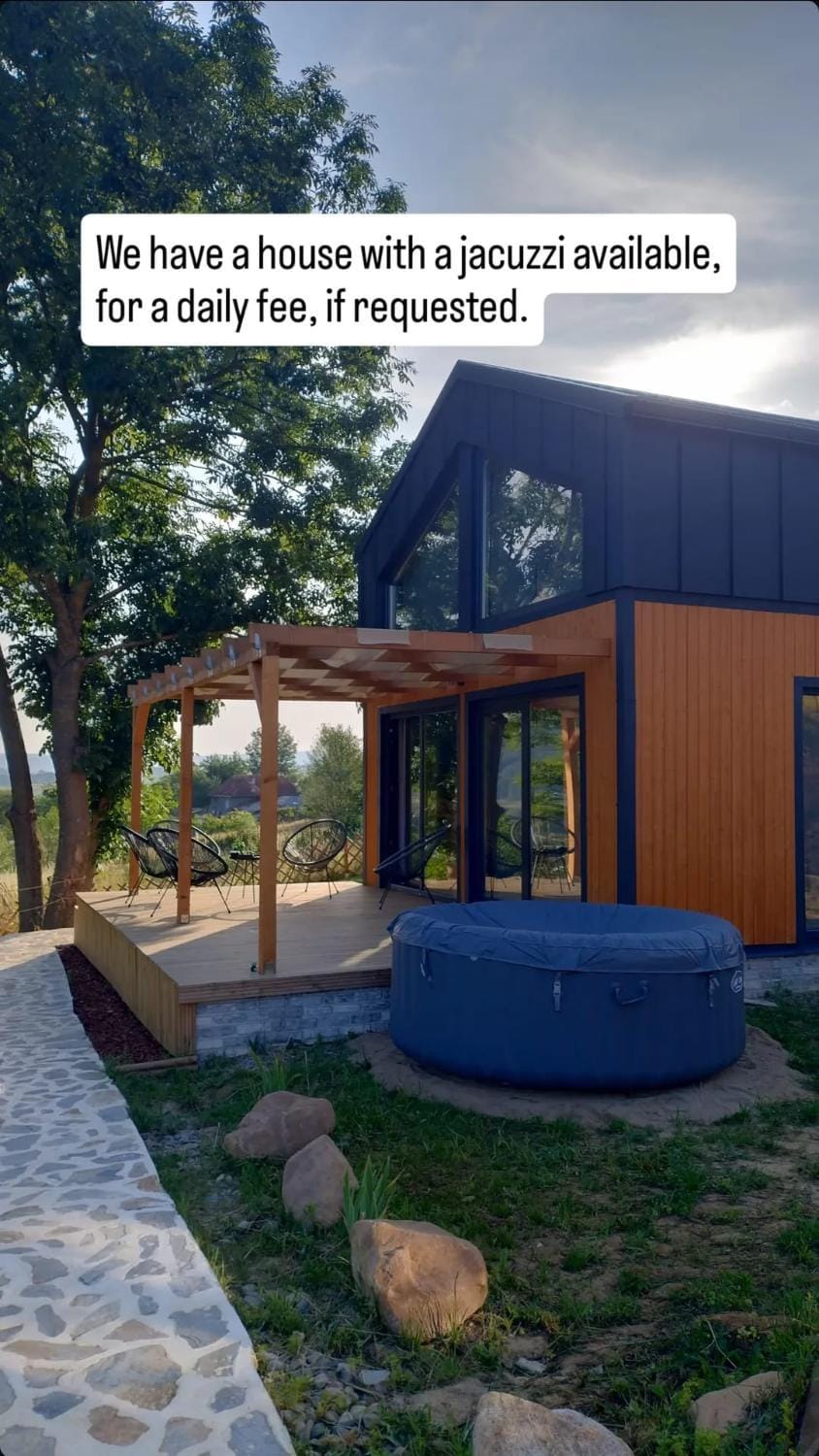 Hot Tub, Swimming pool