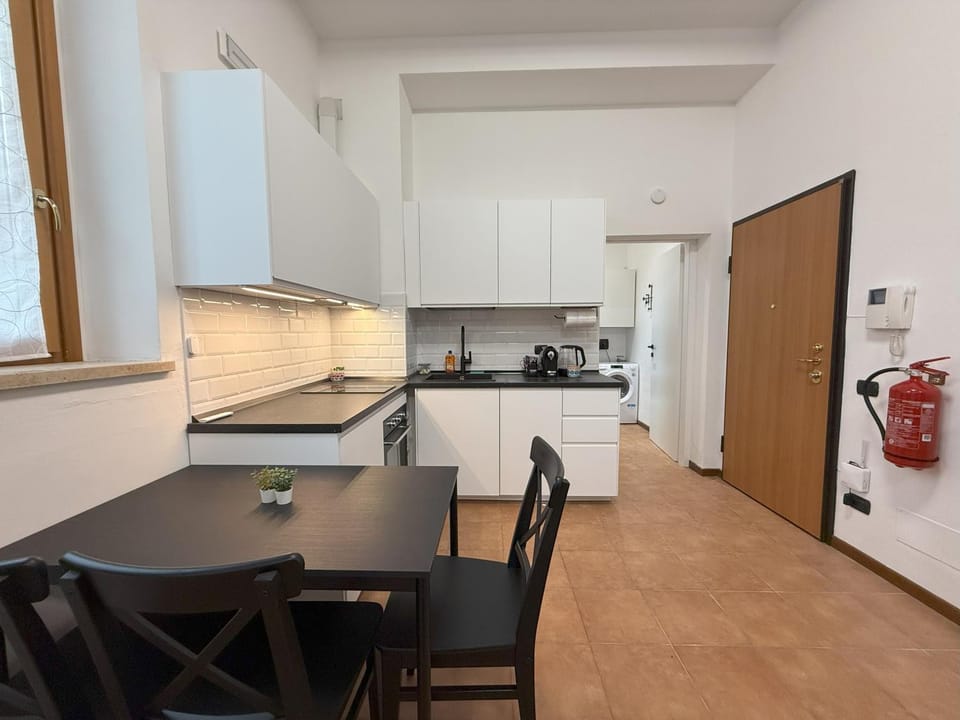 Kitchen or kitchenette, Living room, Seating area