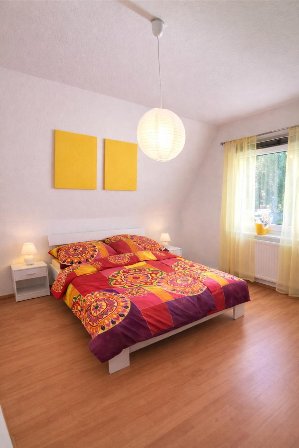 Bed, Photo of the whole room, Bedroom