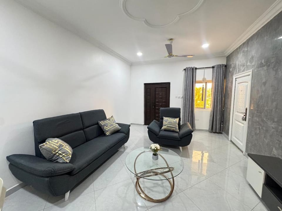 Anns Luxurious Apartments 3 Apartment in Accra