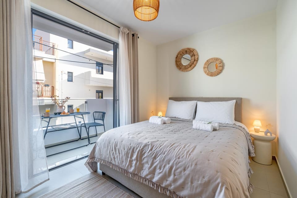 Bed, Balcony/Terrace, flat iron, towels