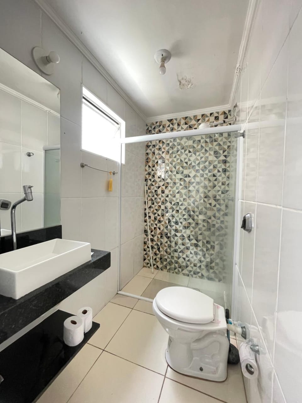 Shower, Toilet, Bath