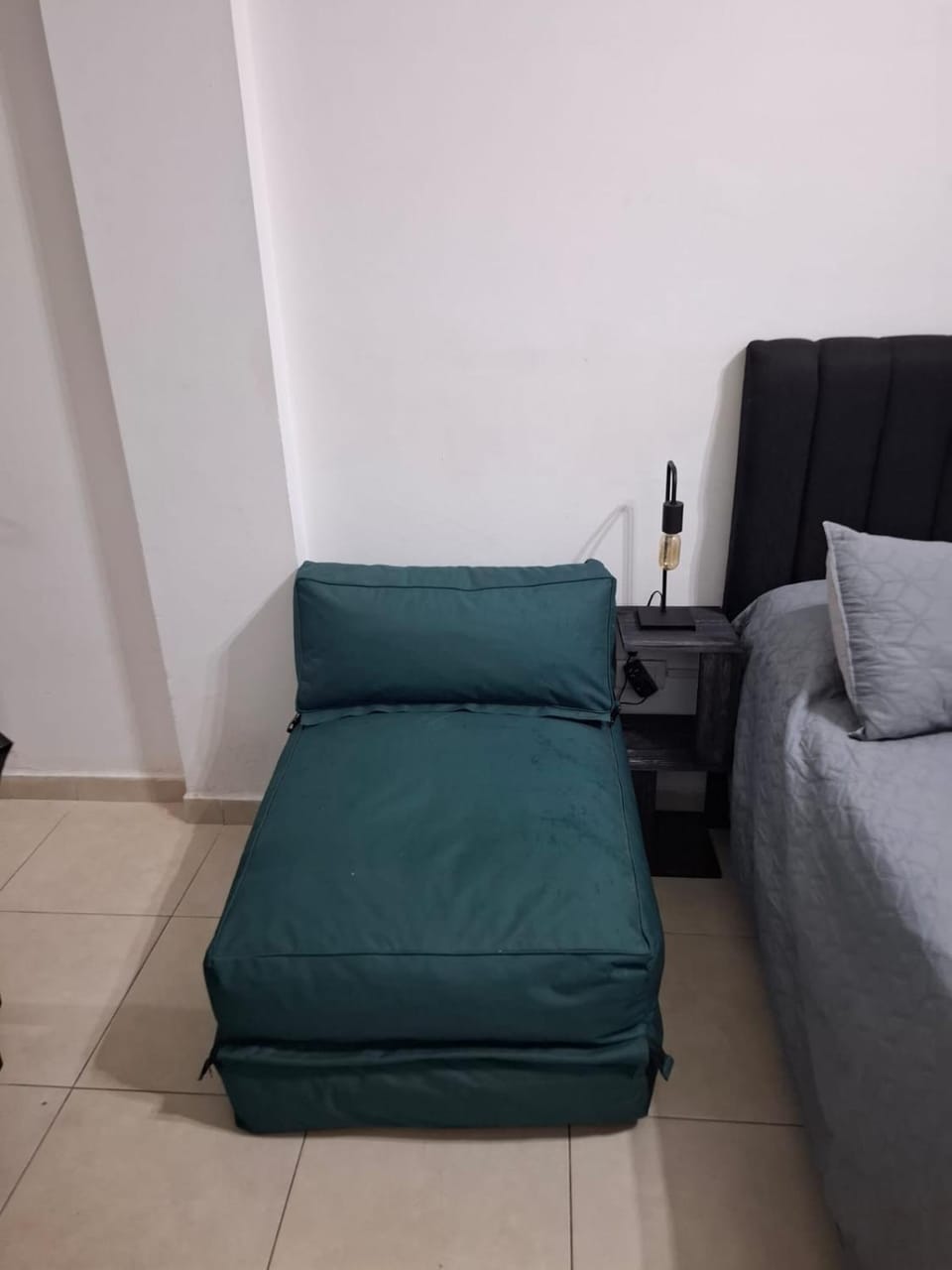 MONOAMBIENTE ECONOMICO hasta 3 personas con cochera Apartment in Bahía Blanca