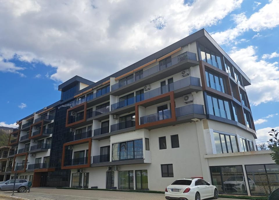 Property building, Day, Street view, Location, Parking