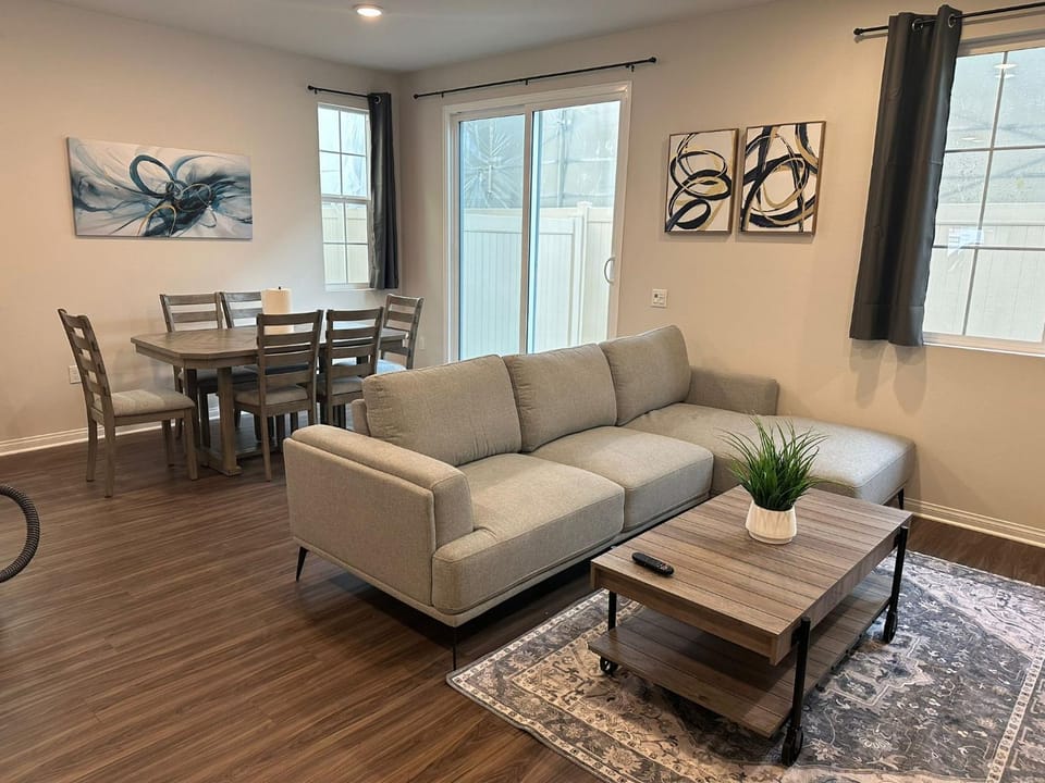 Living room, Dining area